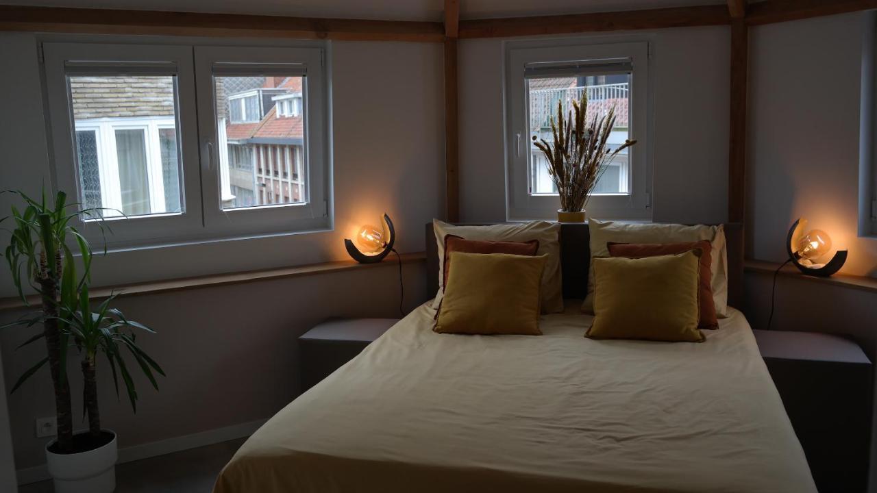 The Rooftop - A Trendy New Apartment With Airconditioning, Large Terrace & Free Parking Oostende Exteriör bild