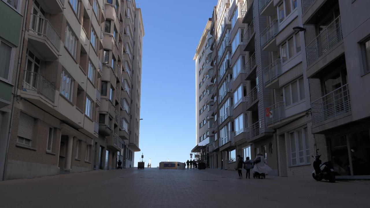 The Rooftop - A Trendy New Apartment With Airconditioning, Large Terrace & Free Parking Oostende Exteriör bild